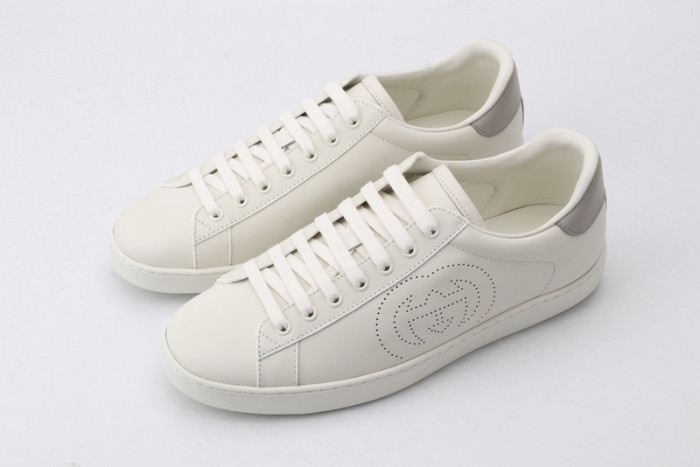 gi ace embroidered low-top sneaker