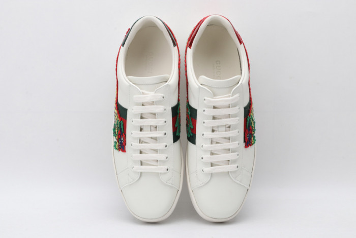 gi ace embroidered low-top sneaker