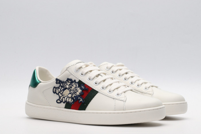 gi ace embroidered low-top sneaker