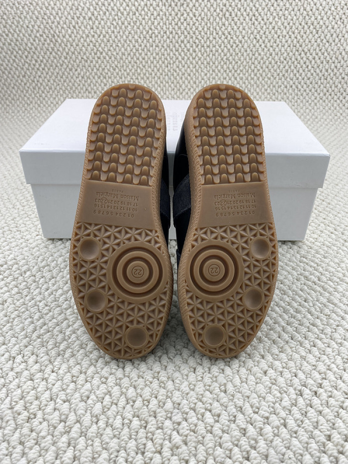 ma*s*n Ma*i*la shoes