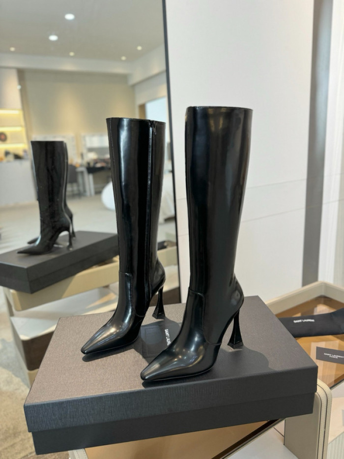 Y51 heel boots