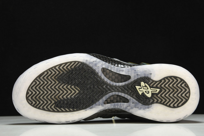 nike air foamposite one hologram 314996-900