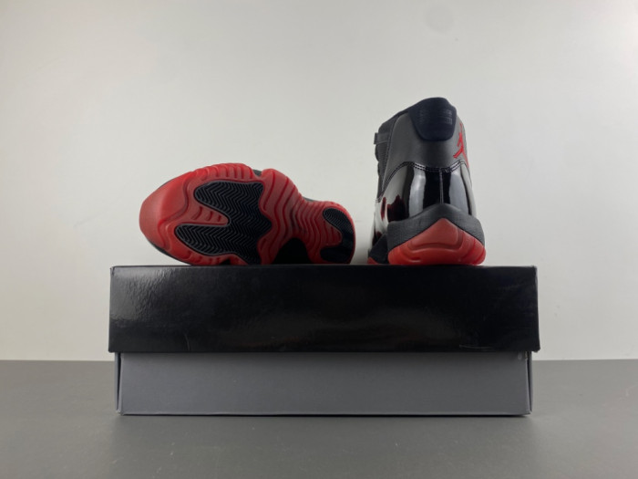 Air Jordan 11 Retro black red 378037-326