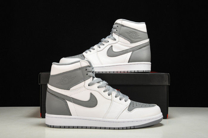 air jordan 1 high og “stealth” 555088-037