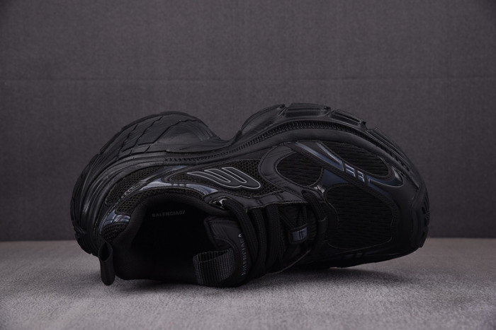 bl 10xl speed trainer sneaker