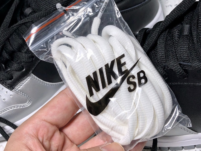 NIKE SB DUNK LOW JEWEL SILVER - CK3480-001