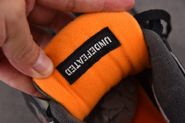 air jordan 4 Undefeated x Air Jordan 4 IB1519-200