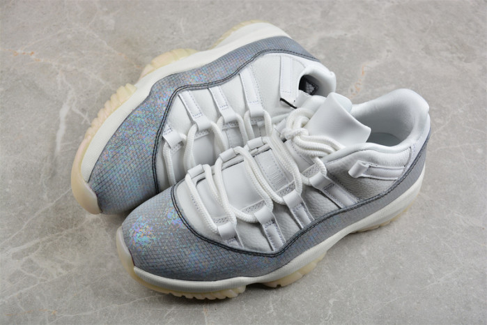 AIR JORDAN 11 LOW CNY YEAR OF THE SNAKE HQ7000-001