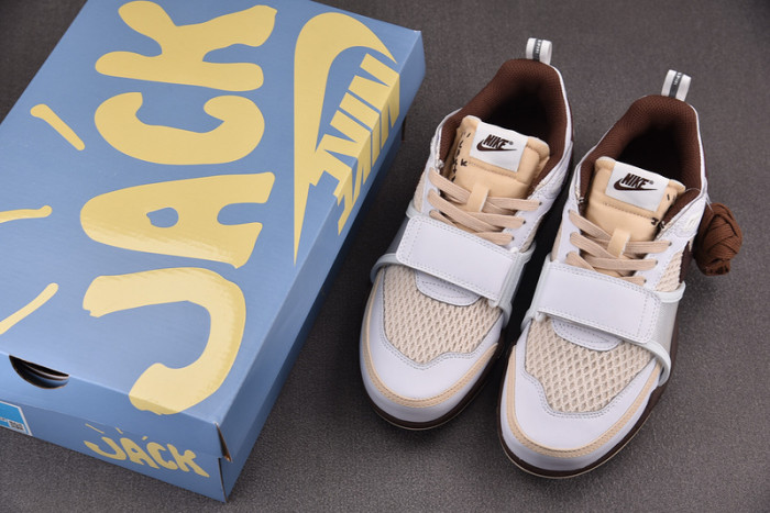 Travis Scott x Nike Zoom Field Jaxx White Light Chocolate HQ3073-100