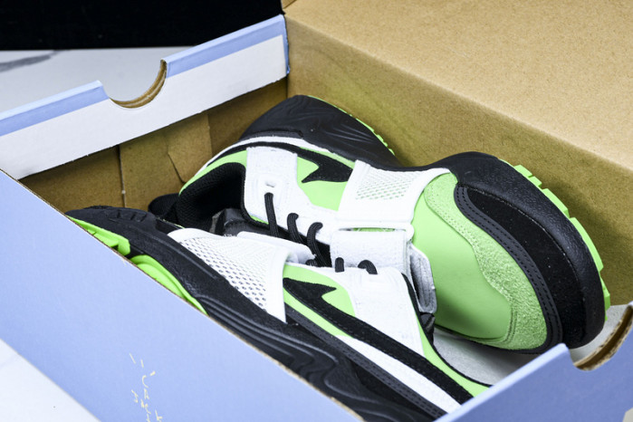 Travis Scott x Nike Zoom Field Jaxx HQ3061-104