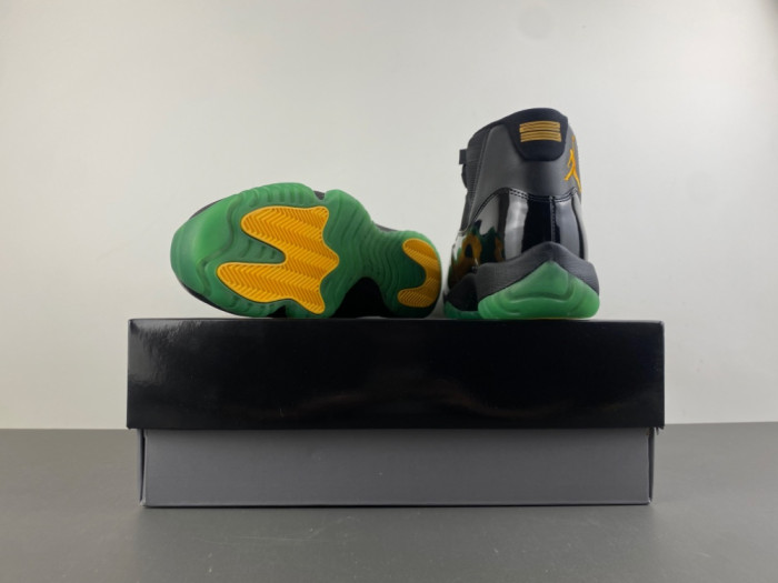 Air Jordan 11 Retro "Green Black" CT8012-037