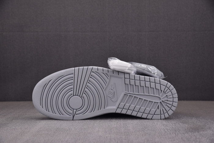 jordan 1 low og black toe cz0790-110