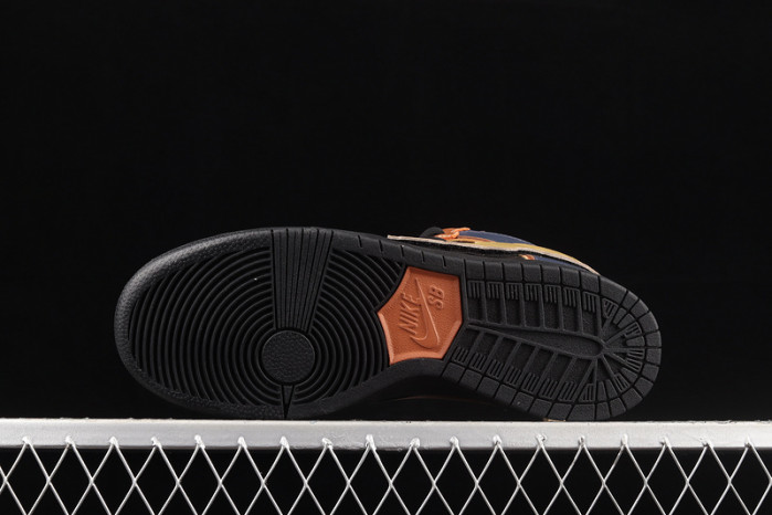 gundam x nike sb dunk high “banshee” dh7717-400