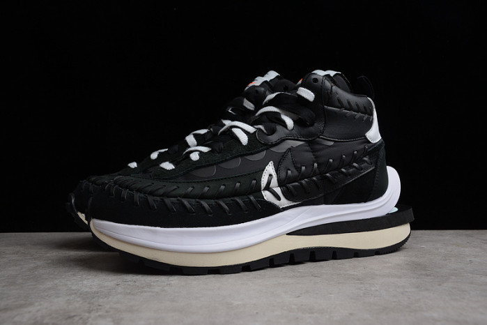 nike vaporwaffle sacai jean paul gaultier black white dh9186-001