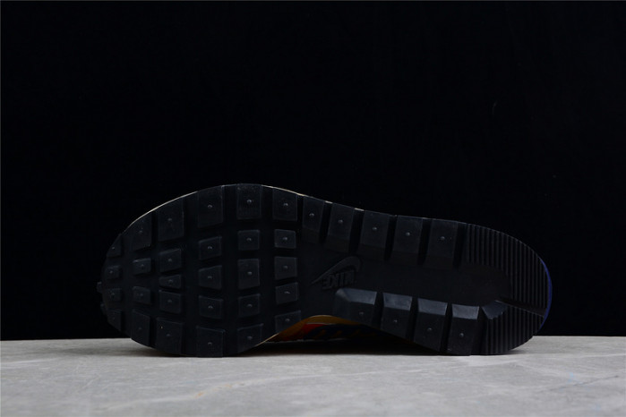 nike vaporwaffle sacai jean paul gaultier sesame blue dh9186-200