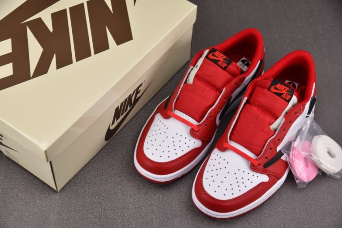 TRAVIS SCOTT X AIR JORDAN 1 LOW OG DM7866-101