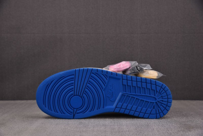 TRAVIS SCOTT X Un x Air Jordan 1 Retro Low OG UN DM7866-111