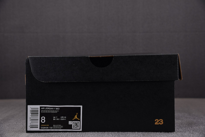 air jordan 1 mid white black dq8426-132