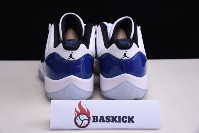 air jordan 11 low wmns “concord” ah7860-100