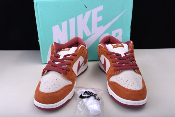 nike sb dunk low pro dark russet cedar bq6817-202