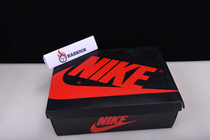 air jordan 1 high og “pollen” 555088-701