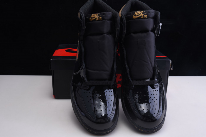 jordan 1 retro high black metallic gold (2020) 555088-032