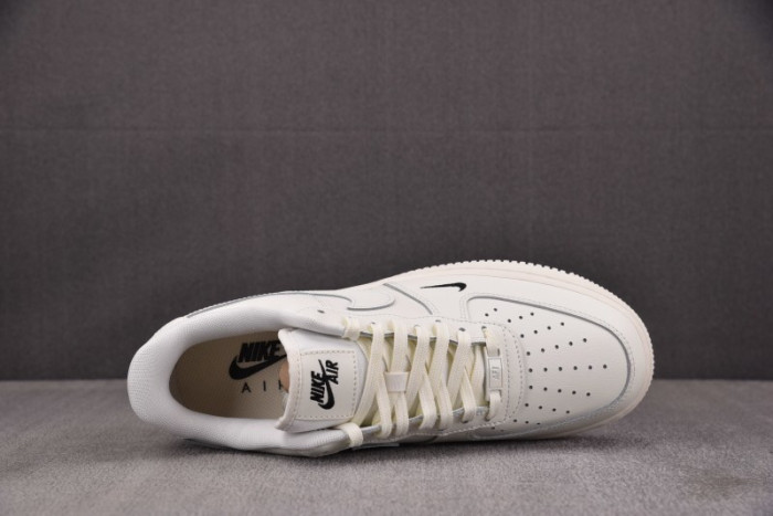 NIKE Court Vision Low Sail Midnight Navy Gum HF1068-133