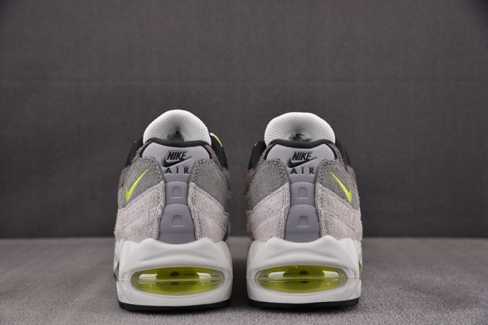 Nike Air Max 95 OG Reverse Gradient Neon HM4738-001