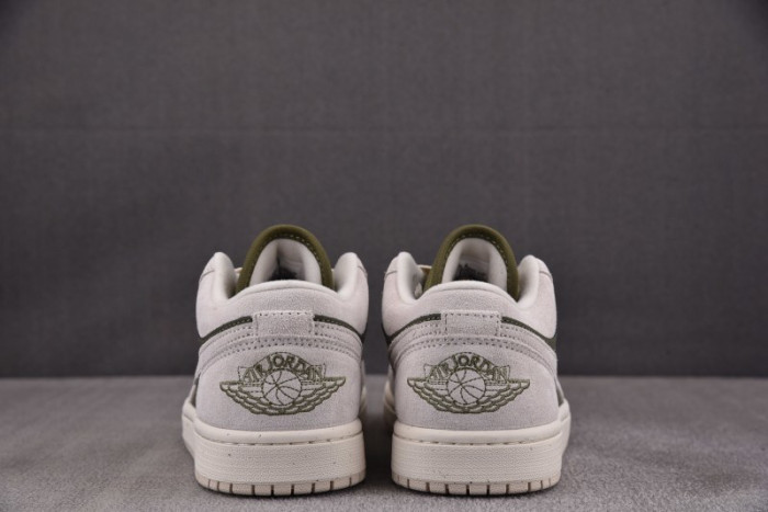 Air Jordan 1 Low SE Medium Olive Sail HV4089-201