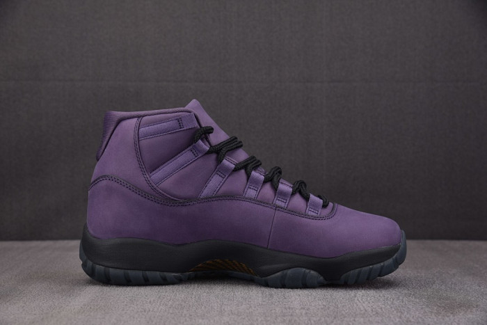 Air Jordan 11 “Las Vegas” IO8961-553