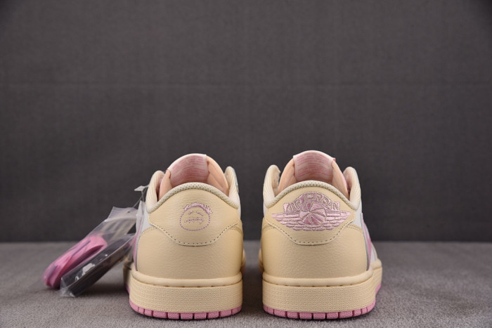 Air Jordan 1 Retro Low OG SP Travis Scott Shy Pink IQ7604-100