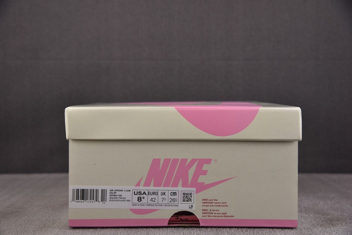 Air Jordan 1 Retro Low OG SP Travis Scott Shy Pink IQ7604-100