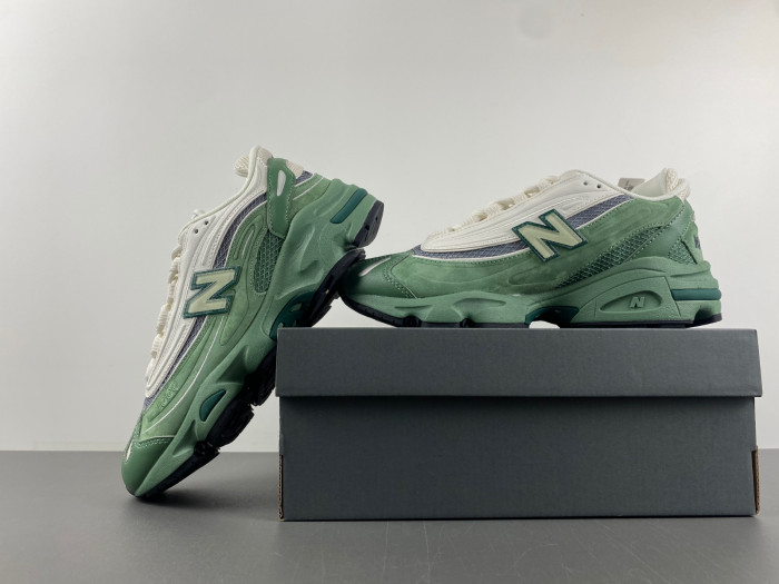 NEW BALANCE 1000 - M1000WA1