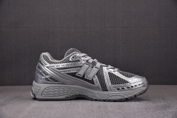 new balance m1906reh