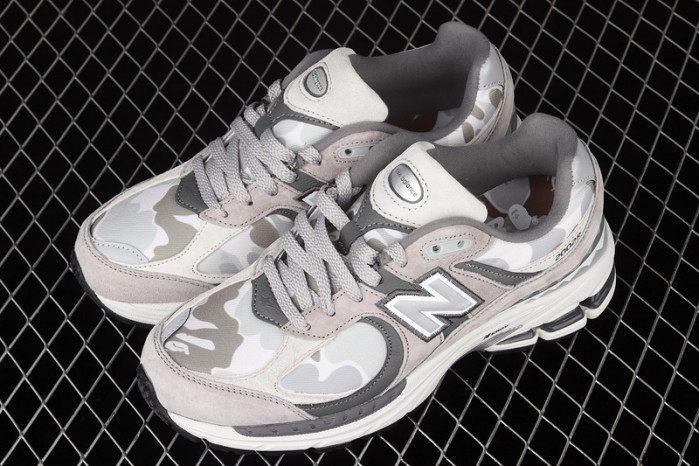 new balance 2002r bape grey camo m2002rbg