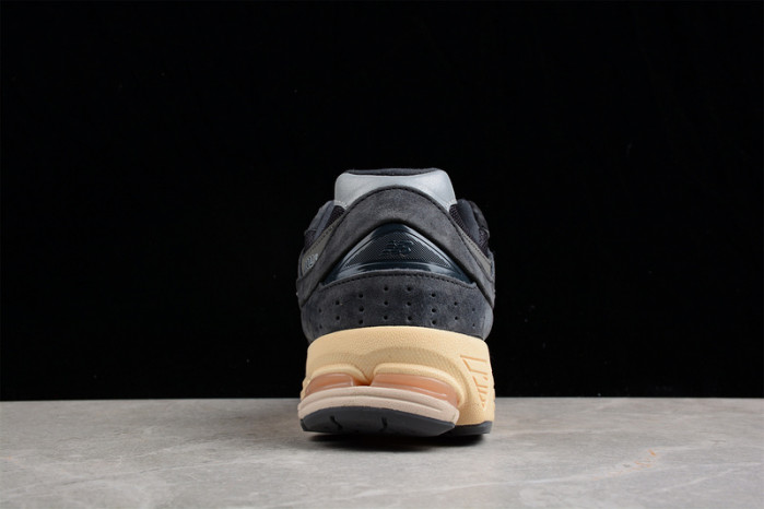 new balance 2002r black dark grey - m2002rho