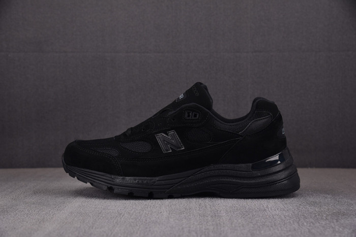 new balance 992 triple black - m992ea