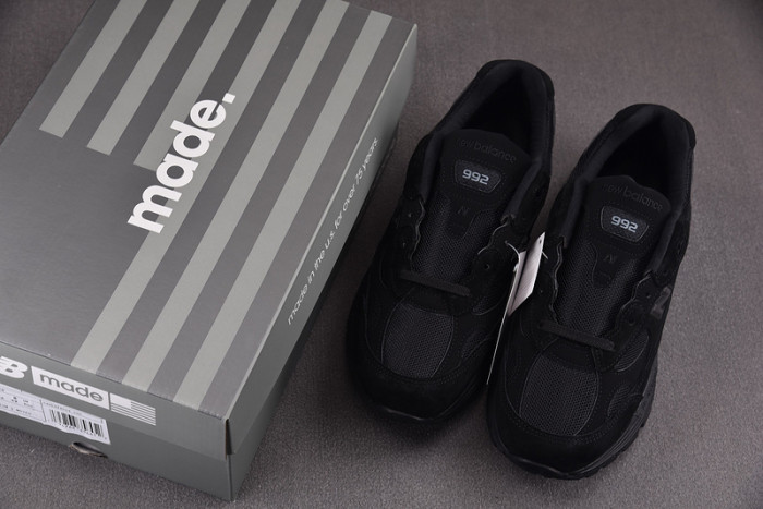 new balance 992 triple black - m992ea