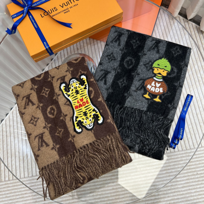 lu vi scarf