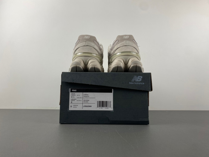 NEW BALANCE 9060 GREY MOONBEAM U9060MM