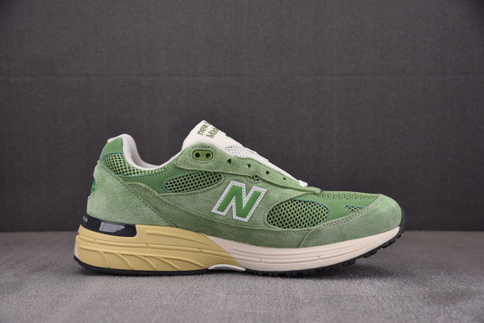 new balance 993 miusa teddy santis chive men
